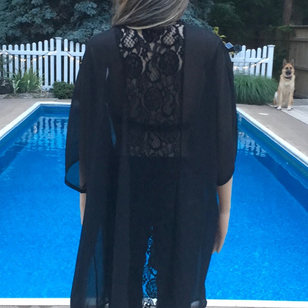 LACE BACK SHEER KIMONO - Picture 6 of 8